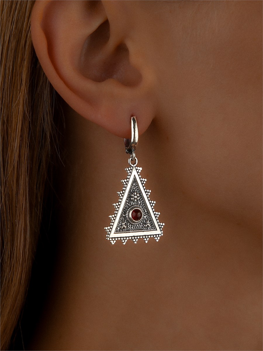 Серьги из серебра с сердоликом 2463