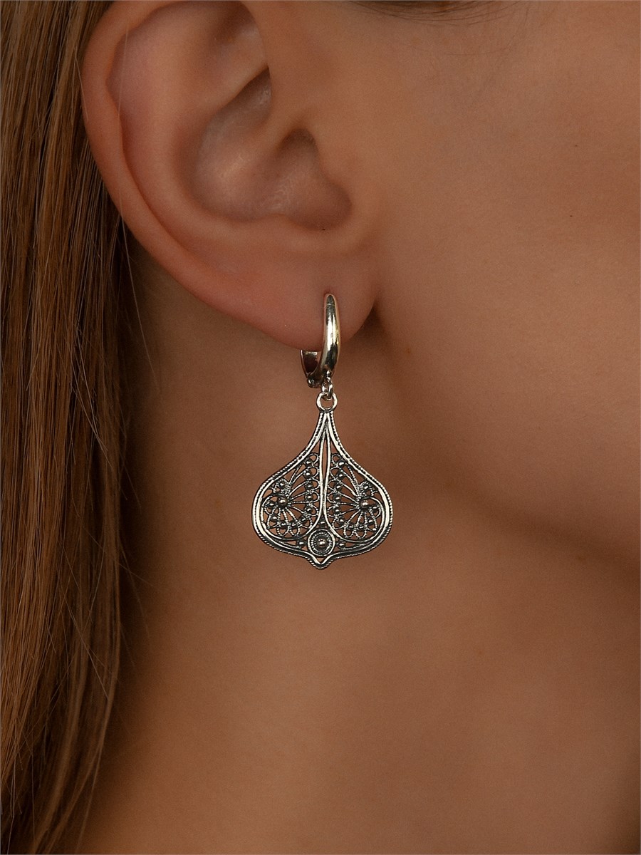 Серьги из серебра с филигранью 2389
