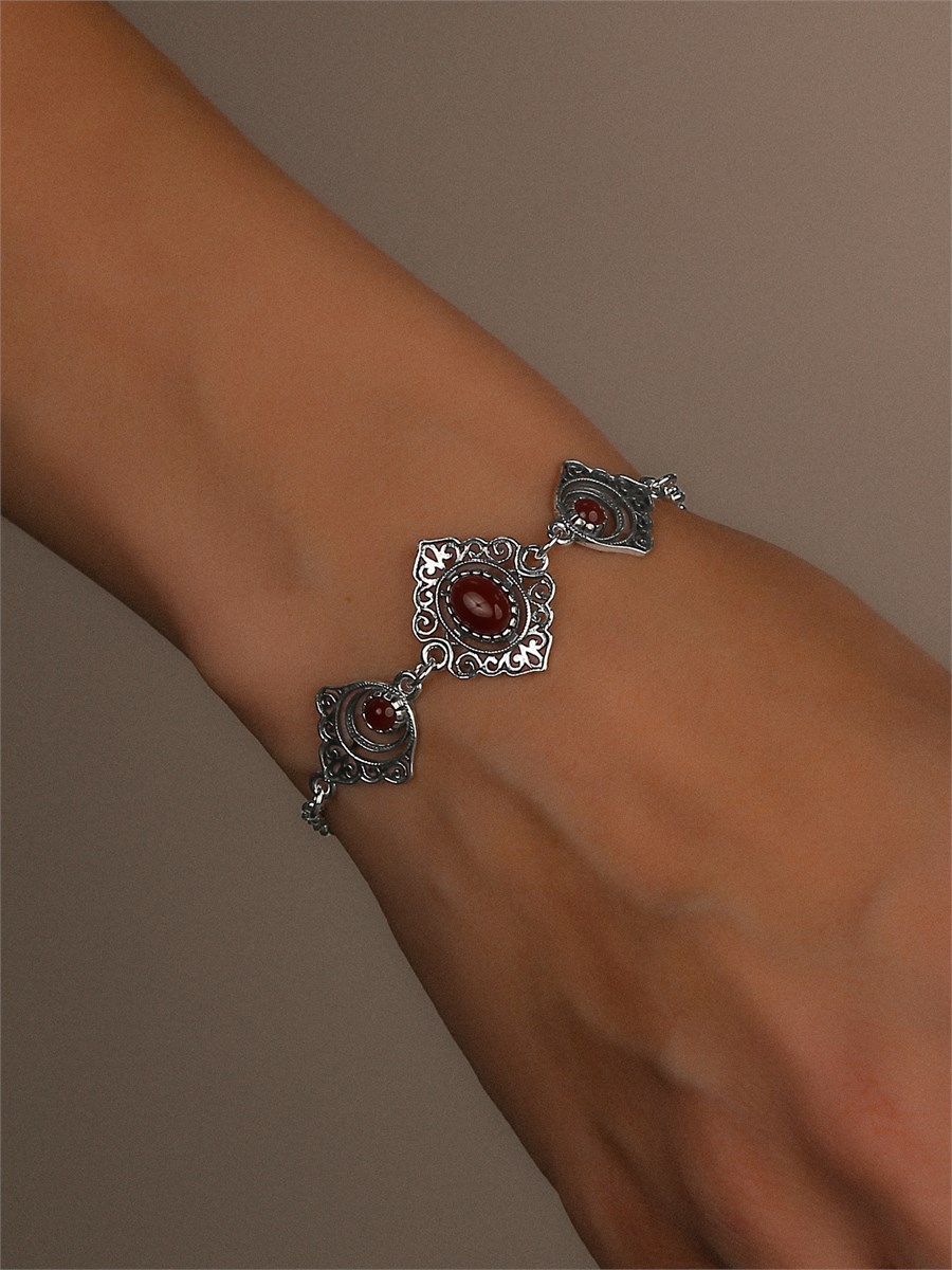 Браслет из серебра с сердоликом 2951