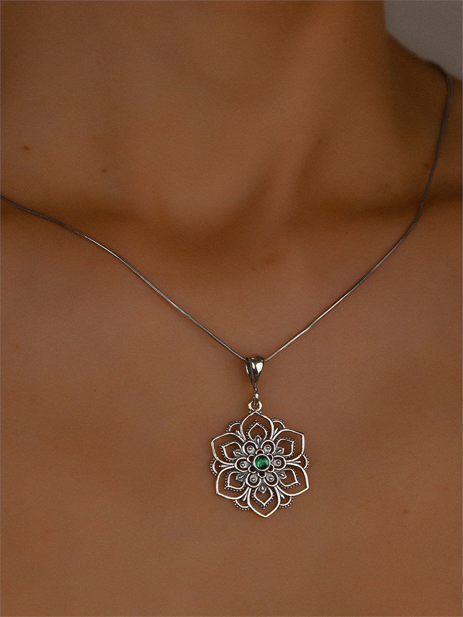 Кулон из серебра с хризопразом 3297