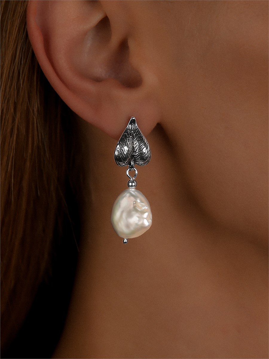 Серьги из серебра с барочным жемчугом 3279