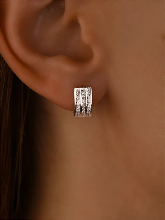 Серьги из серебра с фианитами 3356