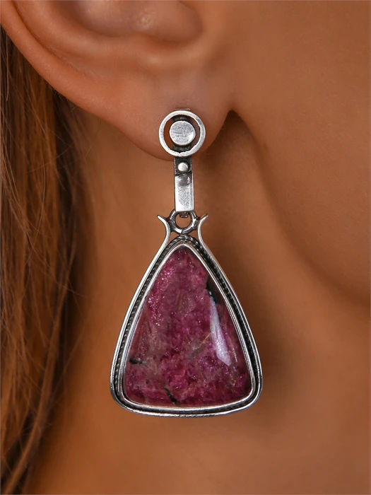 Серьги из серебра с эвдиалитом 4282