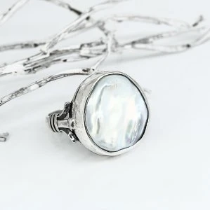 Кольцо из серебра с борочным жемчугом арт.1139 1139