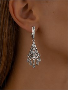 {{photo.Alt || photo.Description || 'Серьги из серебра'}}