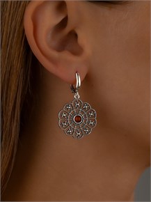 {{photo.Alt || photo.Description || 'Серьги из серебра  с сердоликом'}}