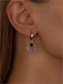 {{photo.Alt || photo.Description || 'Серьги из серебра с агатом'}}