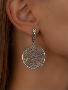 {{photo.Alt || photo.Description || 'Серьги из серебра'}}