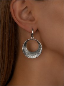 {{photo.Alt || photo.Description || 'Серьги из серебра'}}