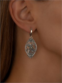 {{photo.Alt || photo.Description || 'Серьги из серебра с филигранью'}}