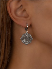 {{photo.Alt || photo.Description || 'Серьги из серебра'}}