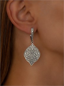 {{photo.Alt || photo.Description || 'Серьги из серебра'}}