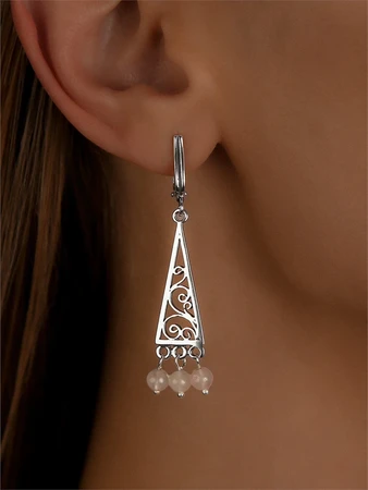 {{productViewItem.photos[photoViewList.activeNavIndex].Alt || productViewItem.photos[photoViewList.activeNavIndex].Description || 'Серьги из серебра с розовым кварцем'}}