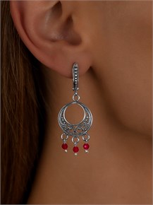 {{photo.Alt || photo.Description || 'Серьги из серебра с корундом'}}