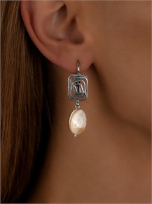 {{photo.Alt || photo.Description || 'Серьги из серебра с барочным жемчугом'}}