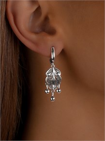 {{photo.Alt || photo.Description || 'Серьги из серебра'}}