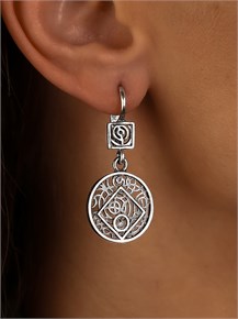 {{photo.Alt || photo.Description || 'Серьги из серебра'}}