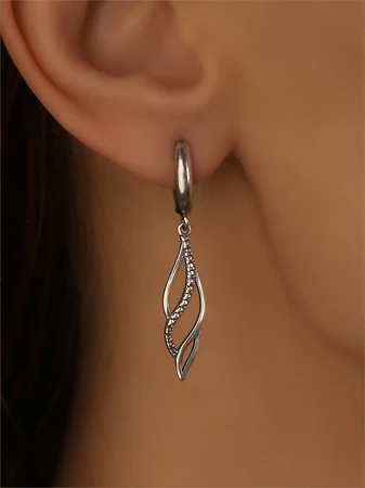 {{productViewItem.photos[photoViewList.activeNavIndex].Alt || productViewItem.photos[photoViewList.activeNavIndex].Description || 'Серьги из серебра'}}
