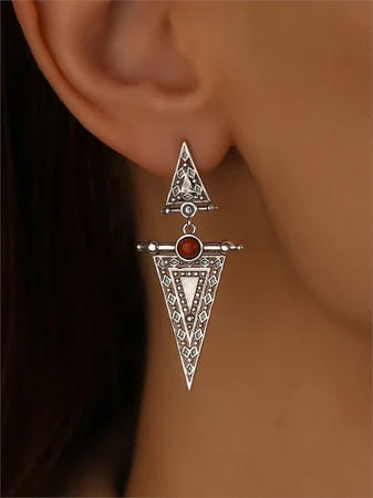 {{productViewItem.photos[photoViewList.activeNavIndex].Alt || productViewItem.photos[photoViewList.activeNavIndex].Description || 'Серьги из серебра с кораллом'}}