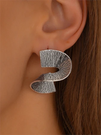 {{productViewItem.photos[photoViewList.activeNavIndex].Alt || productViewItem.photos[photoViewList.activeNavIndex].Description || 'Серьги из серебра'}}