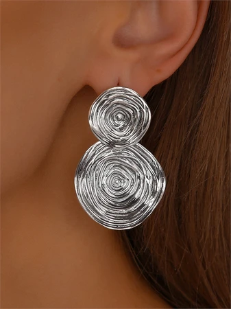 {{productViewItem.photos[photoViewList.activeNavIndex].Alt || productViewItem.photos[photoViewList.activeNavIndex].Description || 'Серьги из серебра'}}