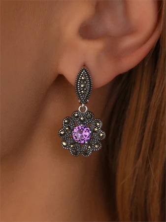 {{productViewItem.photos[photoViewList.activeNavIndex].Alt || productViewItem.photos[photoViewList.activeNavIndex].Description || 'Серьги из серебра с цирконом'}}