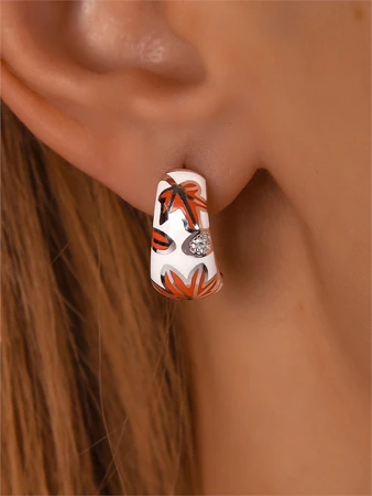 {{productViewItem.photos[photoViewList.activeNavIndex].Alt || productViewItem.photos[photoViewList.activeNavIndex].Description || 'Серьги из серебра с эмалью'}}