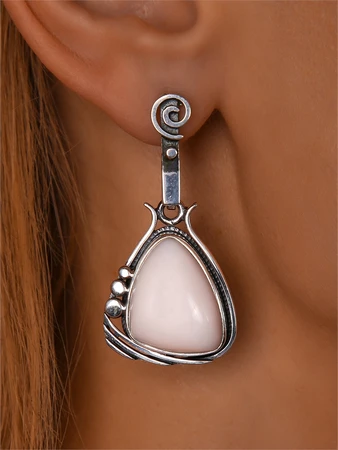 {{productViewItem.photos[photoViewList.activeNavIndex].Alt || productViewItem.photos[photoViewList.activeNavIndex].Description || 'Серьги из серебра с розовым опалом'}}