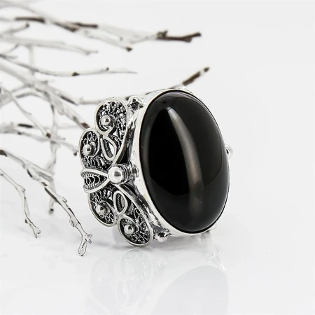 {{productViewItem.photos[photoViewList.activeNavIndex].Alt || productViewItem.photos[photoViewList.activeNavIndex].Description || 'Кольцо из серебра с агатом'}}