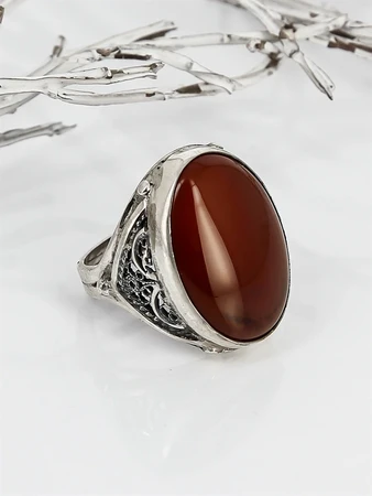 {{productViewItem.photos[photoViewList.activeNavIndex].Alt || productViewItem.photos[photoViewList.activeNavIndex].Description || 'Кольцо из серебра с сердоликом'}}