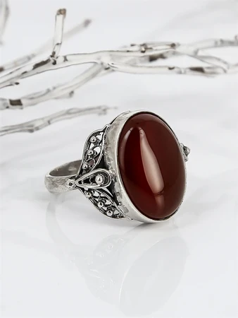 {{productViewItem.photos[photoViewList.activeNavIndex].Alt || productViewItem.photos[photoViewList.activeNavIndex].Description || 'Кольцо из серебра с агатом'}}