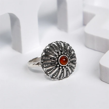 {{productViewItem.photos[photoViewList.activeNavIndex].Alt || productViewItem.photos[photoViewList.activeNavIndex].Description || 'Кольцо из серебра с сердоликом'}}