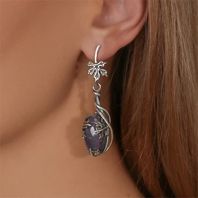 {{productViewItem.photos[photoViewList.activeNavIndex].Alt || productViewItem.photos[photoViewList.activeNavIndex].Description || 'Серьги из серебра с лепидолитом'}}