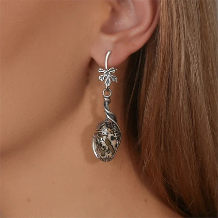 {{productViewItem.photos[photoViewList.activeNavIndex].Alt || productViewItem.photos[photoViewList.activeNavIndex].Description || 'Серьги из серебра с яшмой'}}