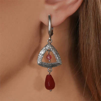 {{productViewItem.photos[photoViewList.activeNavIndex].Alt || productViewItem.photos[photoViewList.activeNavIndex].Description || 'Серьги из серебра с рубином'}}