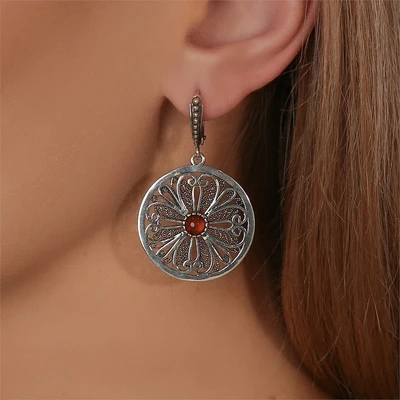 {{productViewItem.photos[photoViewList.activeNavIndex].Alt || productViewItem.photos[photoViewList.activeNavIndex].Description || 'Серьги из серебра с сердоликом'}}