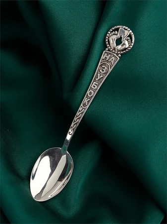 {{productViewItem.photos[photoViewList.activeNavIndex].Alt || productViewItem.photos[photoViewList.activeNavIndex].Description || 'Детская ложка'}}