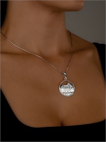 {{photo.Alt || photo.Description || 'Кулон из серебра'}}