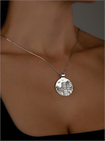 {{photo.Alt || photo.Description || 'Кулон из серебра'}}