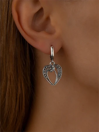 {{productViewItem.photos[photoViewList.activeNavIndex].Alt || productViewItem.photos[photoViewList.activeNavIndex].Description || 'Серьги из серебра'}}