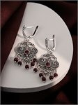 Серьги из серебра с гранатом 3286