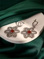 Серьги из серебра с сердоликом 3115
