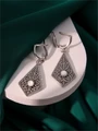 Серьги из серебра с перламутром 3401