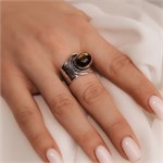 Кольцо из серебра с лабрадором 2470