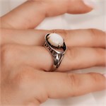 Кольцо из серебра с перламутром 2493