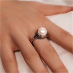 Кольцо из серебра с жемчугом 2618