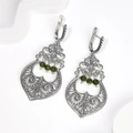 Серьги из серебра с нефритом 2656